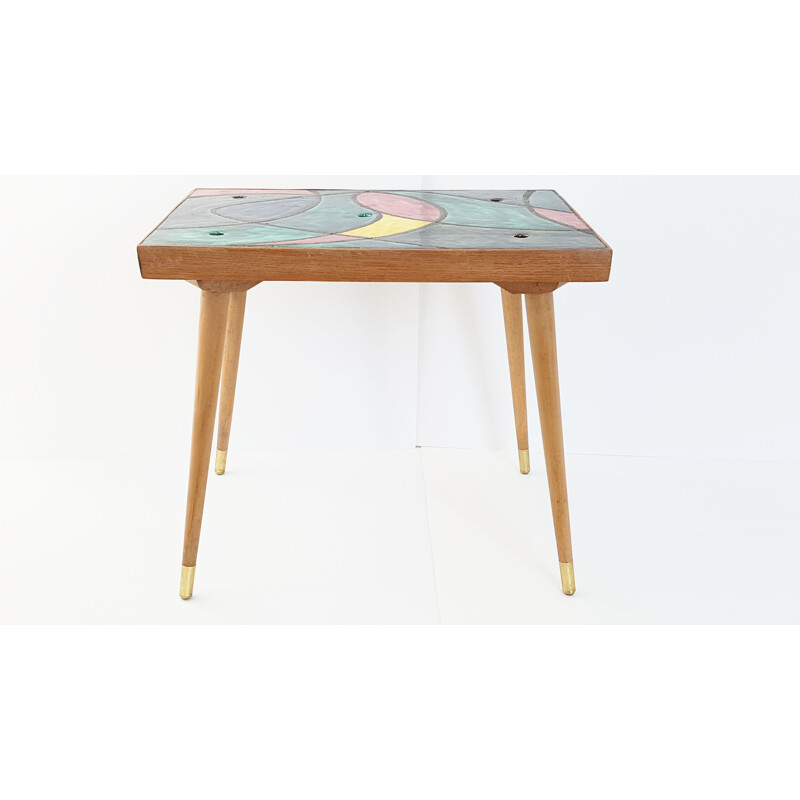 Cerâmica vintage e mesa lateral de carvalho - 1950