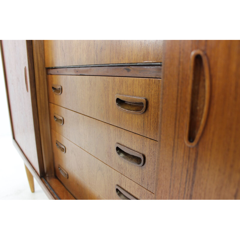 Vintage Scandinavian highboard in teak