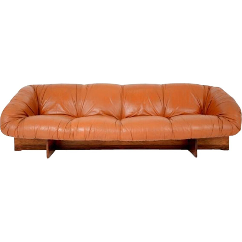 Vintage Brazilian sofa in leather by Percival Lafer 