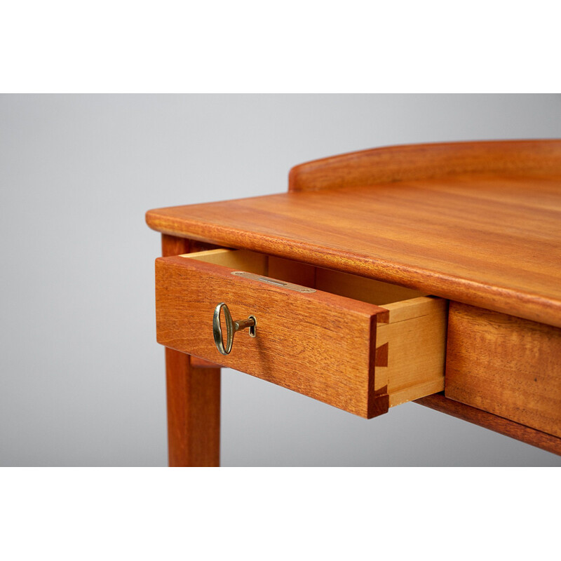 Vintage dressing table in mahogany by Carl Malmsten Birgitta