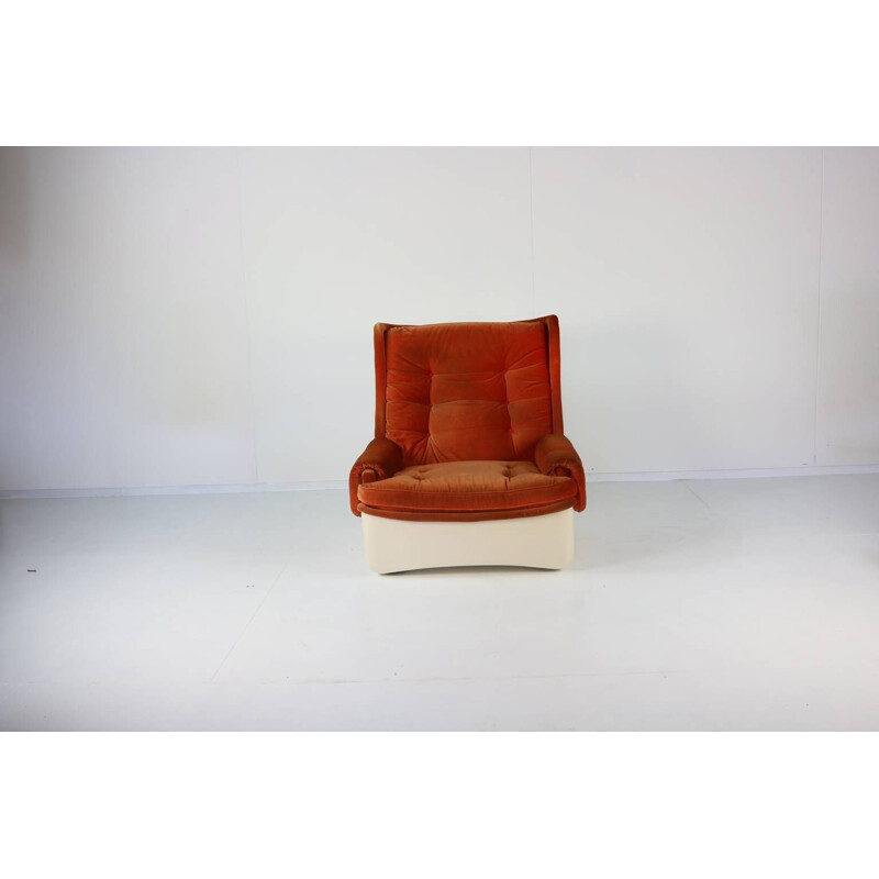 Vintage lounge chair fiberglass for Airborne 