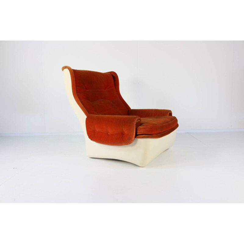 Vintage lounge chair fiberglass for Airborne 