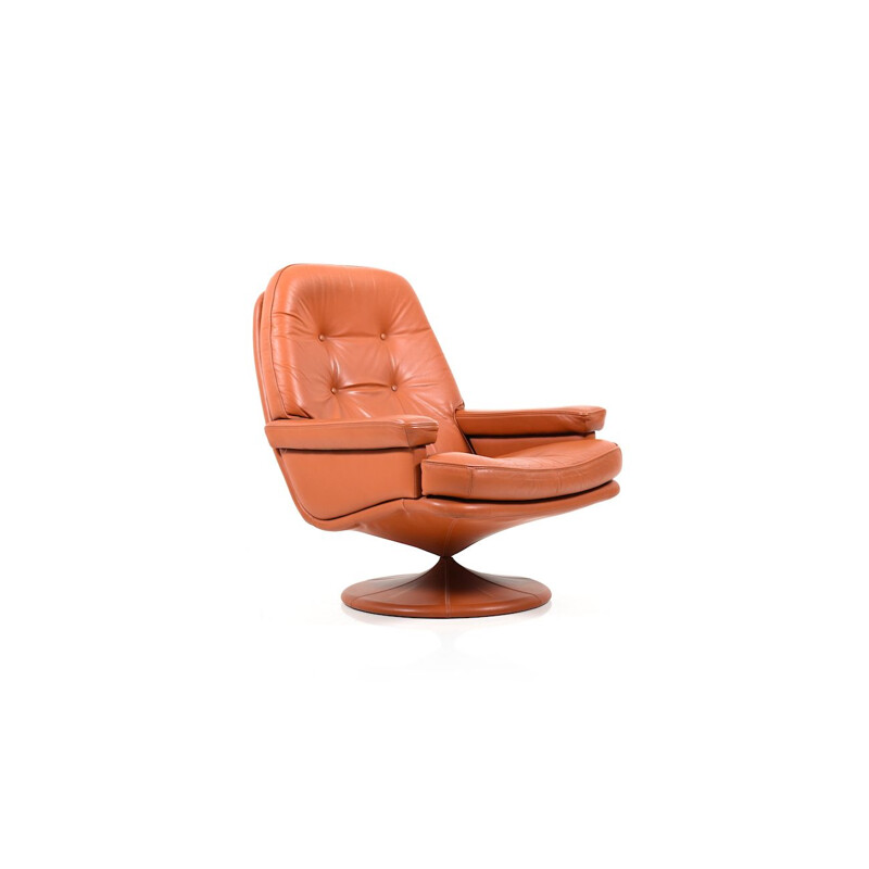 Vintage Scandinavian swivel lounge chair in leather