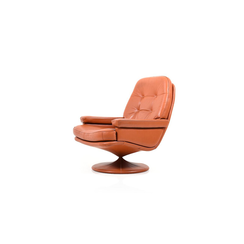 Vintage Scandinavian swivel lounge chair in leather