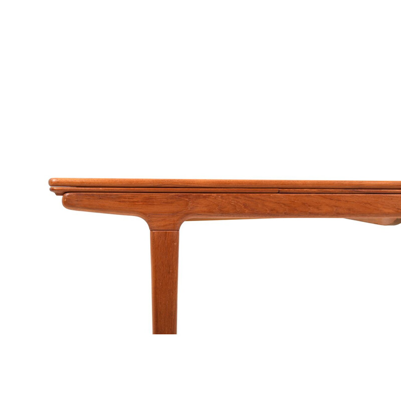 Vintage extendable dining table in teak by Johannes Andersen for Uldum