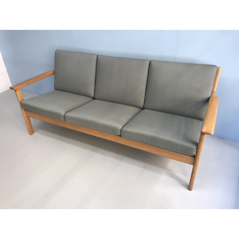 Vintage green 3-seater sofa by Hans Wegner