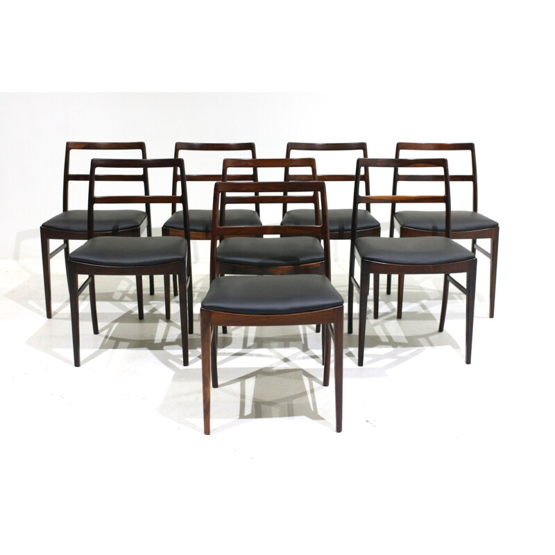 Suite de 8 chaises à repas vintage "430" par Arne Vodder