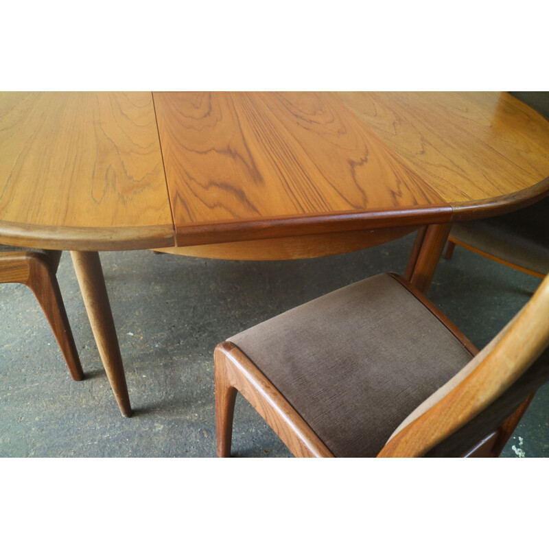 Vintage dining table and 4 chairs by G Plan 