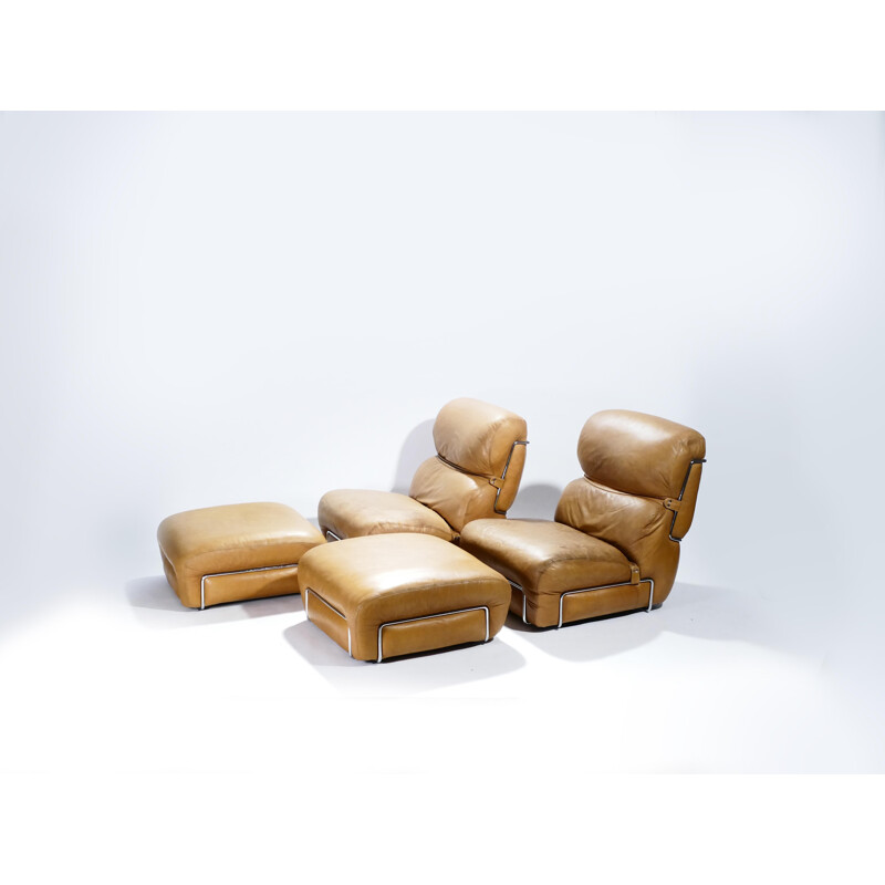 Set of 2 vintage leather armchairs with ottomans by Gianfranco Frattini