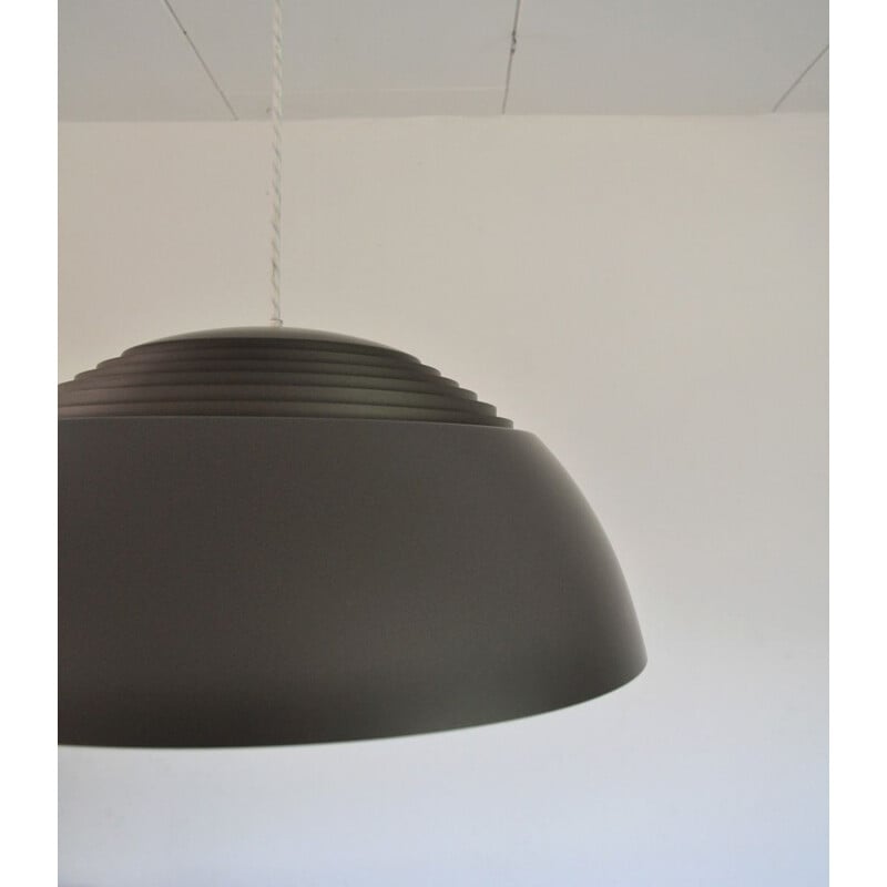 Plafonnier vintage Arne Jacobsen pour Louis Poulsen