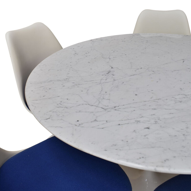 Vintage dining set in marble by Saarinen for Knoll