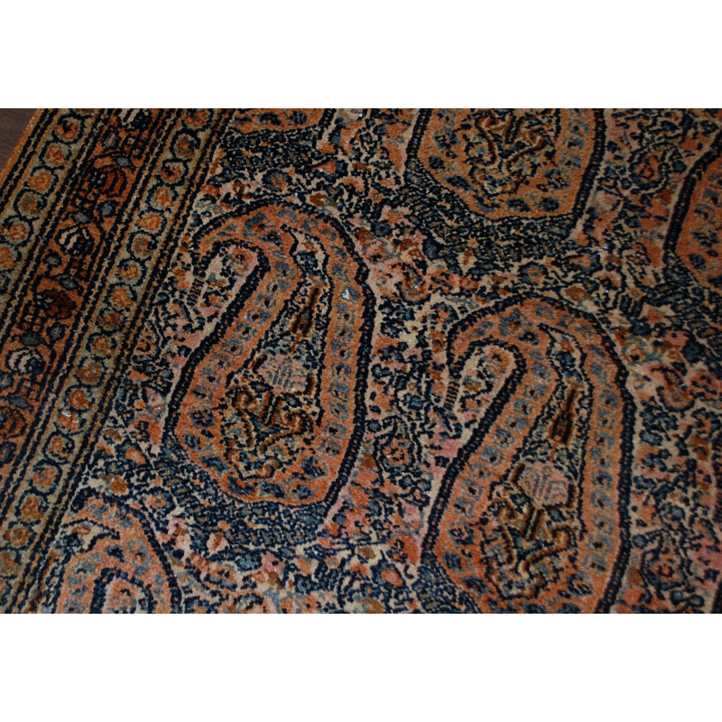 Handmade antique Persian Bibikabad rug 