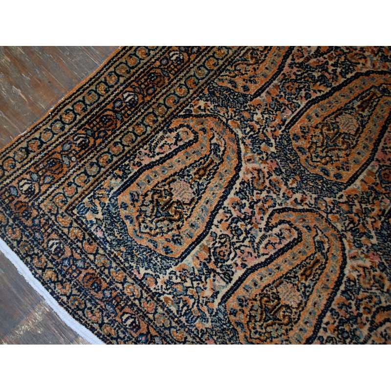 Handmade antique Persian Bibikabad rug 