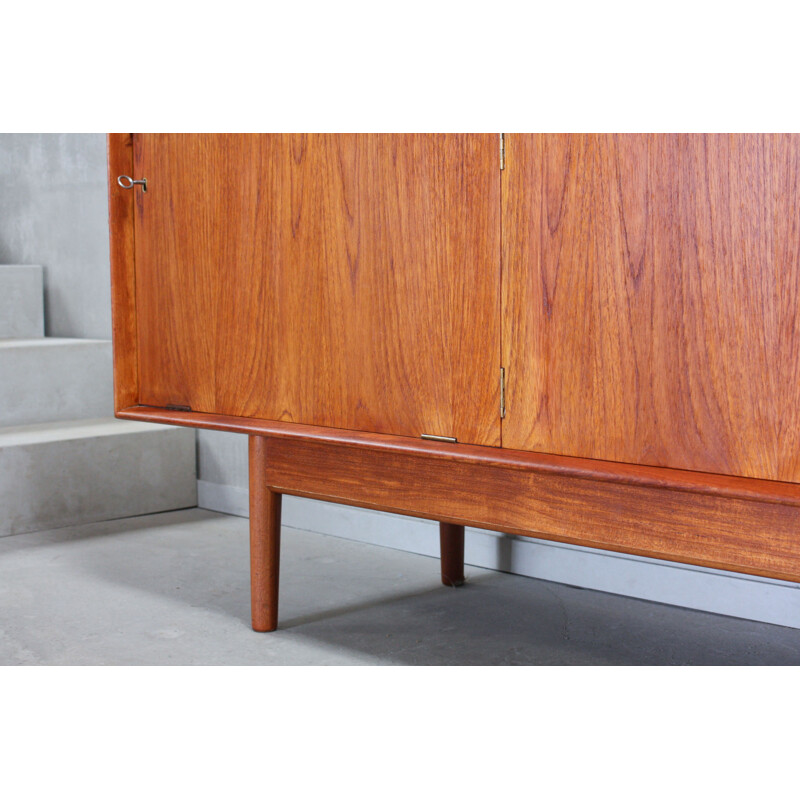 Vintage British sideboard in teak by Dalescraft