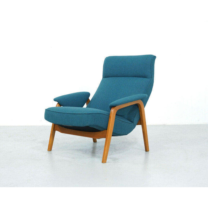 Vintage blue armchair by Theo Ruth for Artifort 