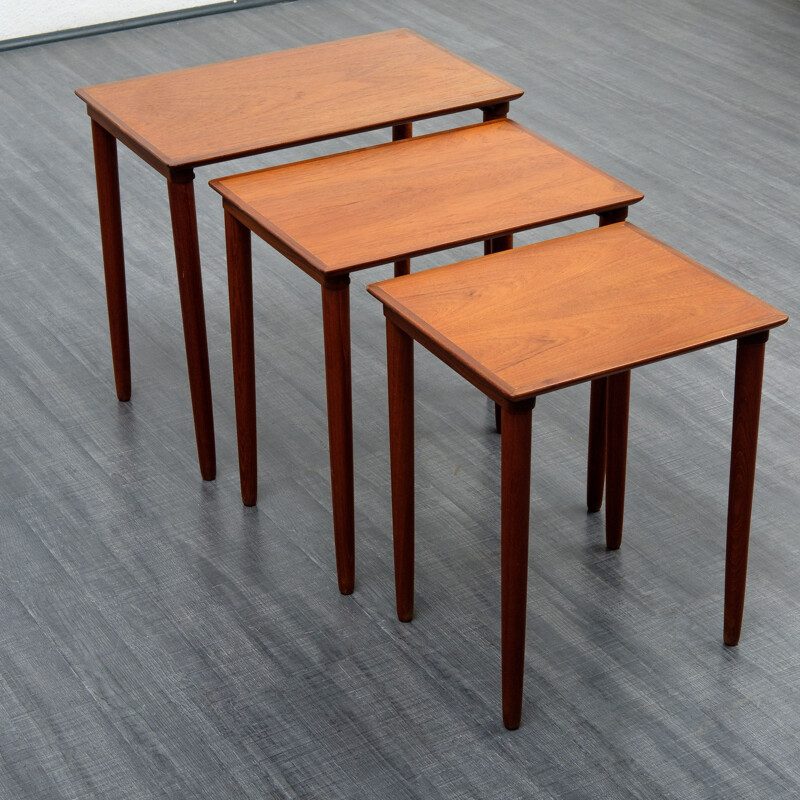 Suite de 3 tables gigognes vintage en teck