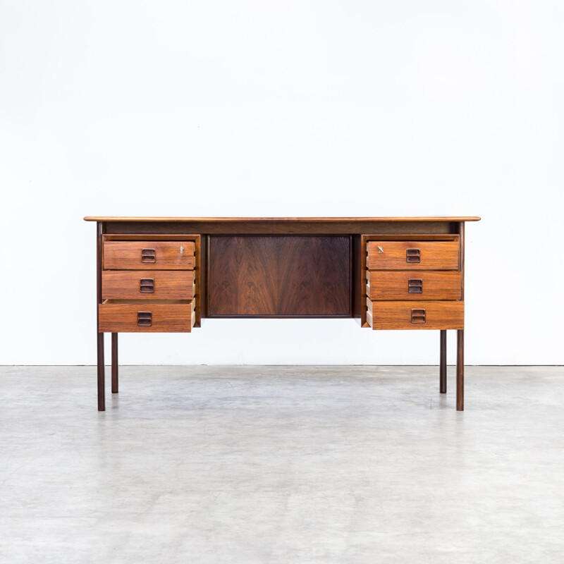 Writing desk in rosewood by Arne Vodder for Sibast 