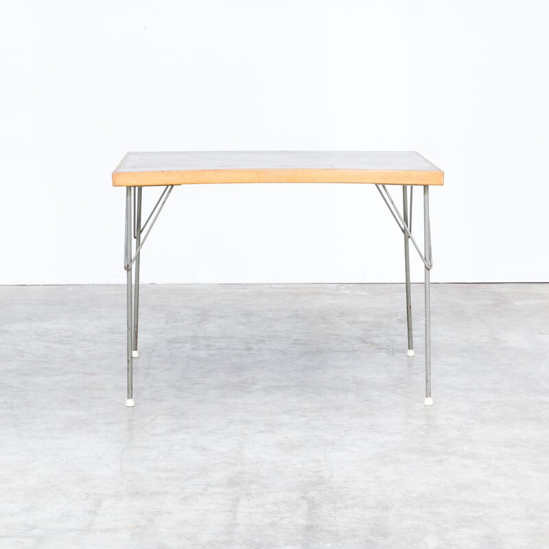 "Model 530" vintage dining table for Gispen