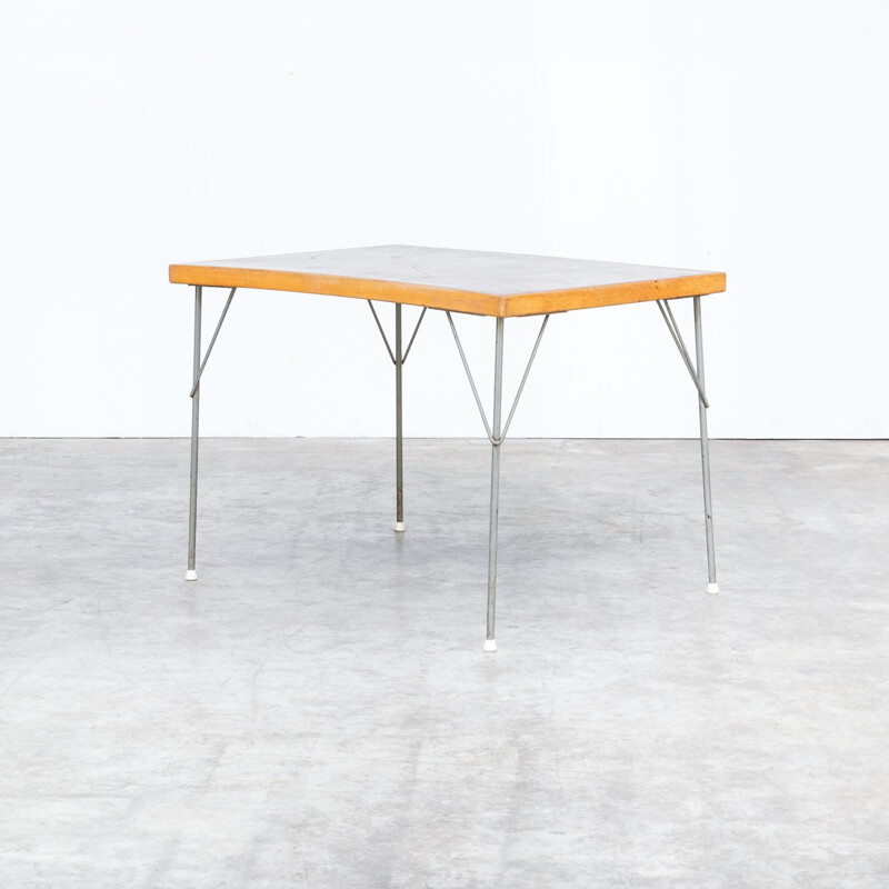 "Model 530" vintage dining table for Gispen