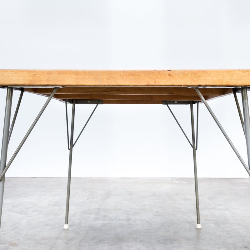 "Model 530" vintage dining table for Gispen