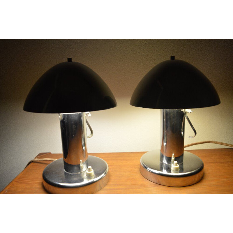 Suite de 2 lampes Vintage Bauhaus en métal
