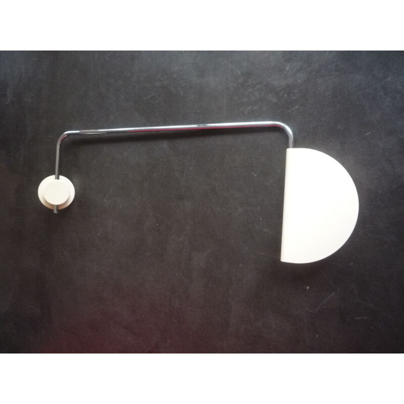 Vintage wall lamp "Mezzaluna" by Bruno Gecchelin