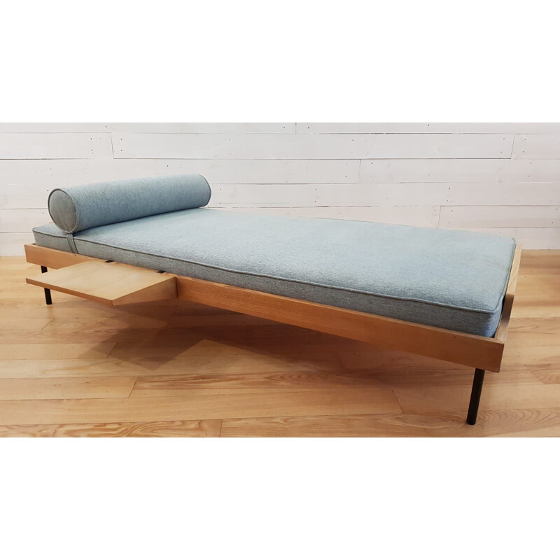 Vintage daybed in solid beech