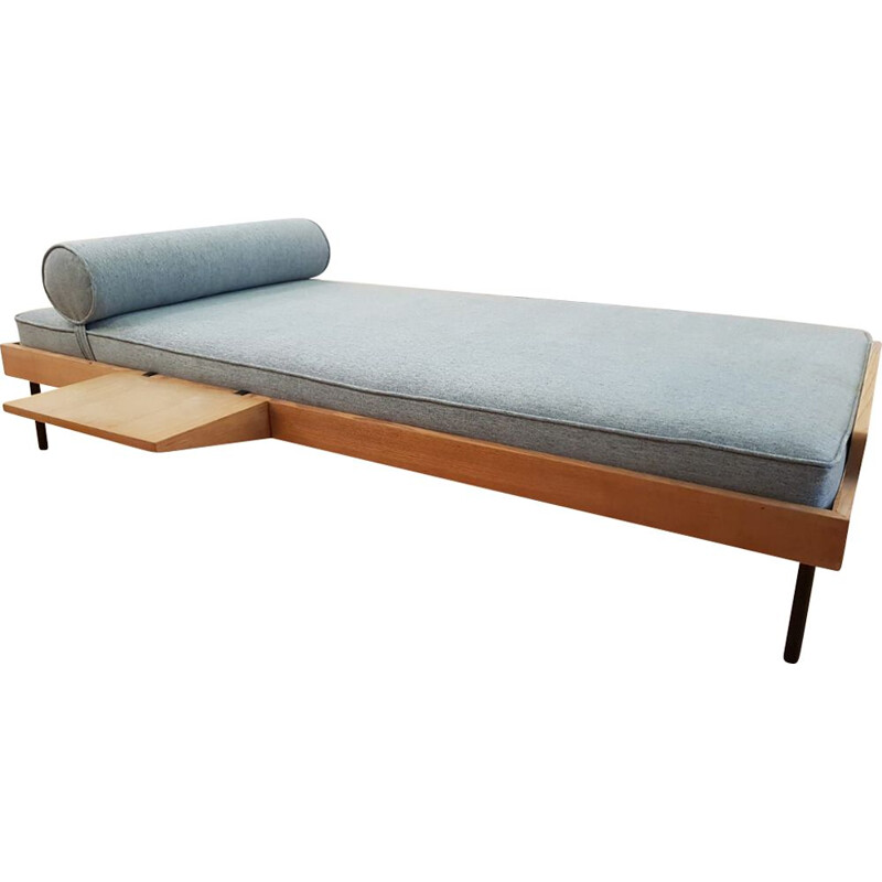 Vintage daybed in solid beech