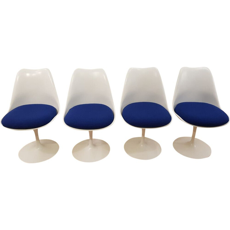 Set of 4 vintage Tulip armchairs by Eero Saarinen for Knoll