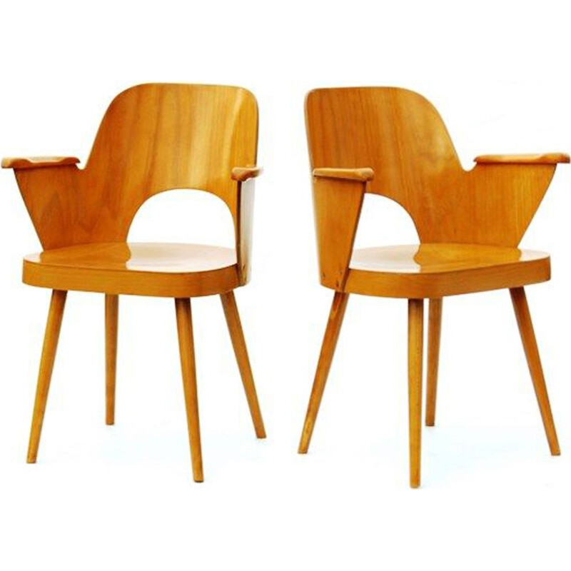 Set of 2 vintage chairs by TON in plywood