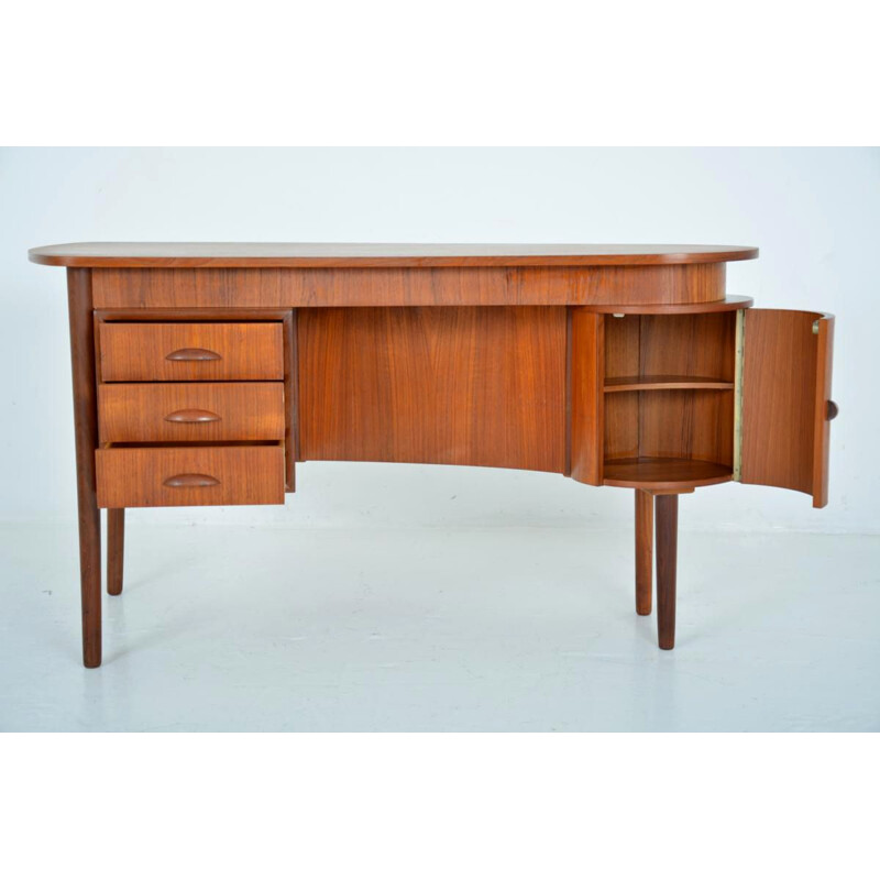 Vintage writing desk in teak by Kai Kristiansen