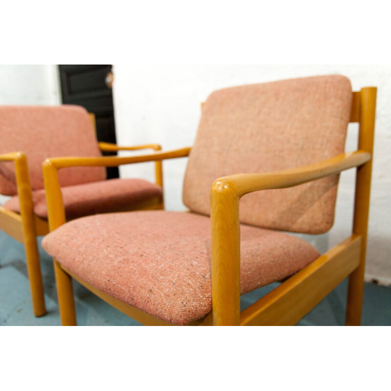 Suite de 2 fauteuils en chêne par Ercol