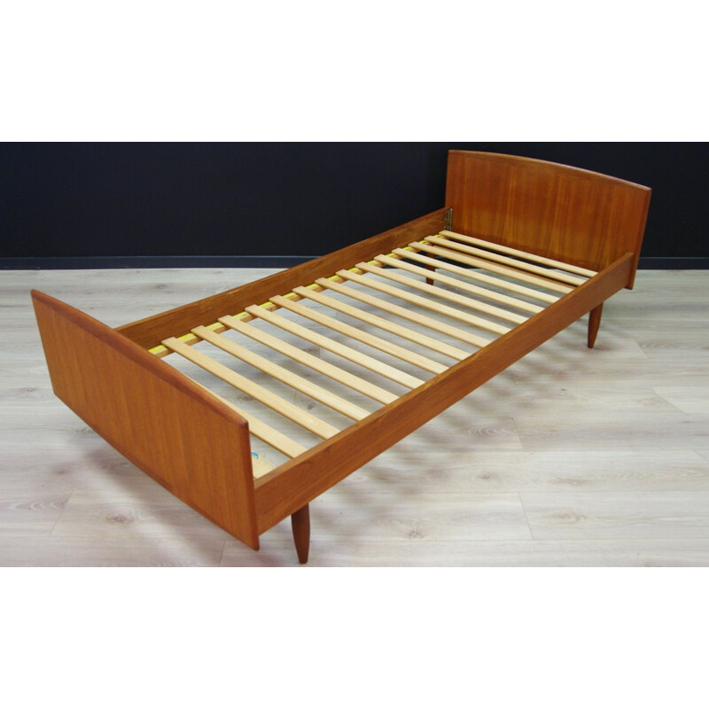 Vintage Scandinavian bed by Omann Jun