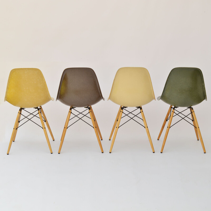 Vintage set of 4 fiberglass dining chairs by Eames for Herman Miller