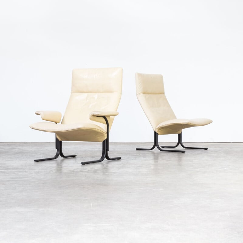Vintage set of 2 lounge chairs "DS 2030" Hans Eichenberger for de Sede