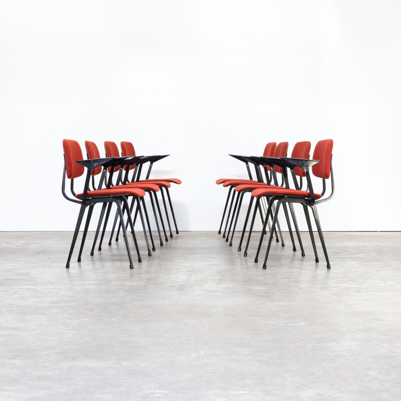 Suite de 8 chaises vintage "révolte" par Friso Kramer pour Ahrend