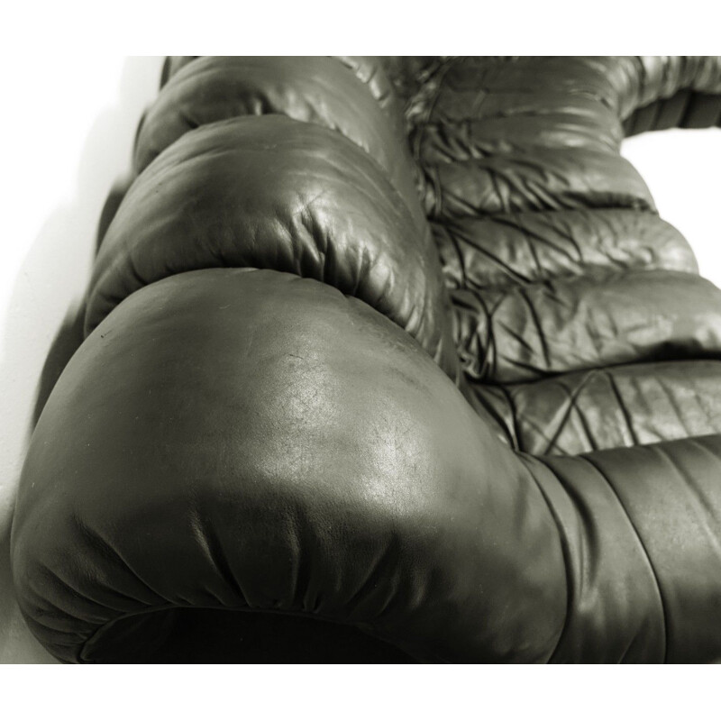 Vintage black sofa DS600 by De Sede