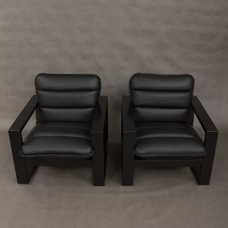 Set of 2 black lounge chairs in wood and leather by Miroslav Navratil