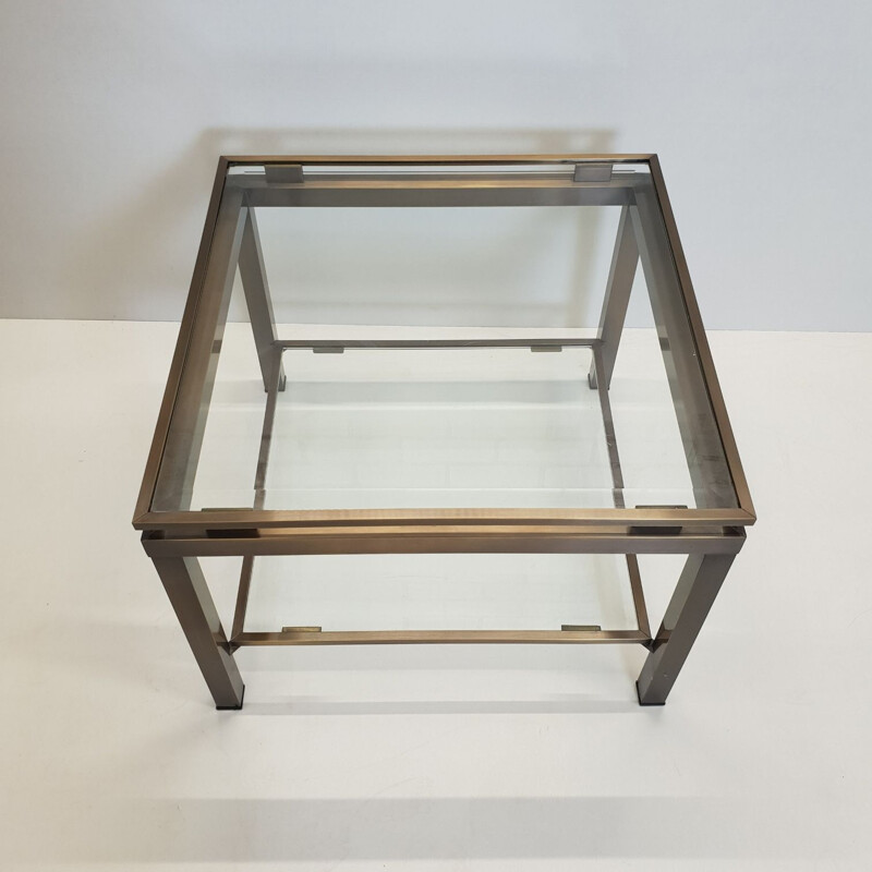 Table d'appoint vintage carrée en laiton avec 2 étagères en verre par la Maison Jansen