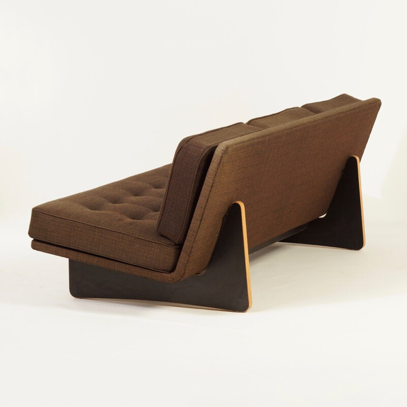 Vintage 671 plywood and brown fabric sofa by Kho Liang for Artifort, 1960