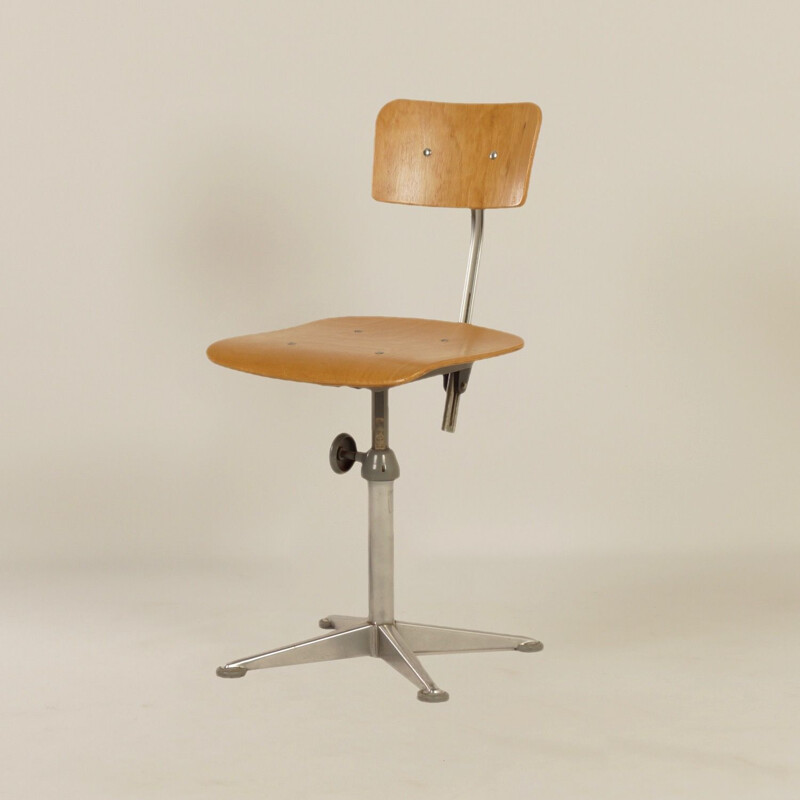 Vintage architects chair by Friso Kramer for Ahrend de Cirkel