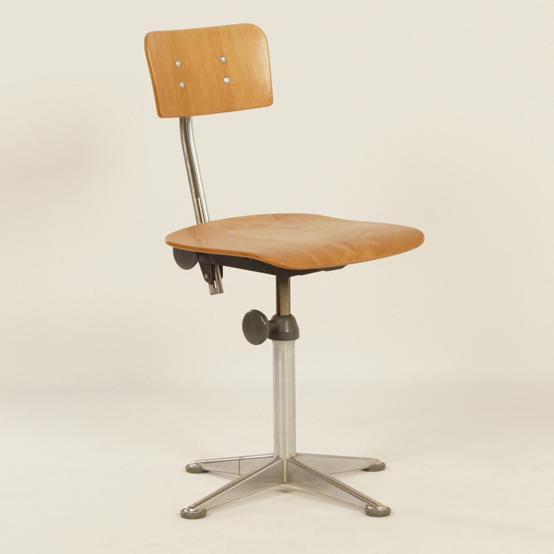 Vintage architects chair by Friso Kramer for Ahrend de Cirkel