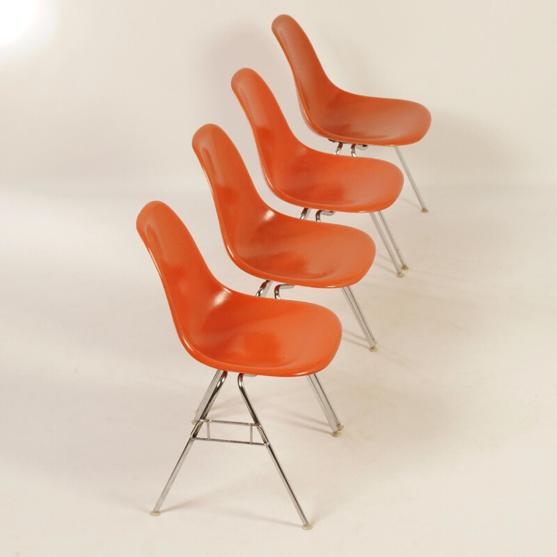 Vintage set of 4 DSS chairs by Eames for Herman Miller