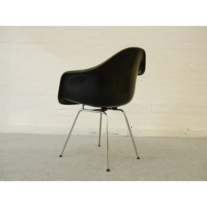 DAH armchair in fibreglass and steel, Ray and Charles EAMES - 1960s