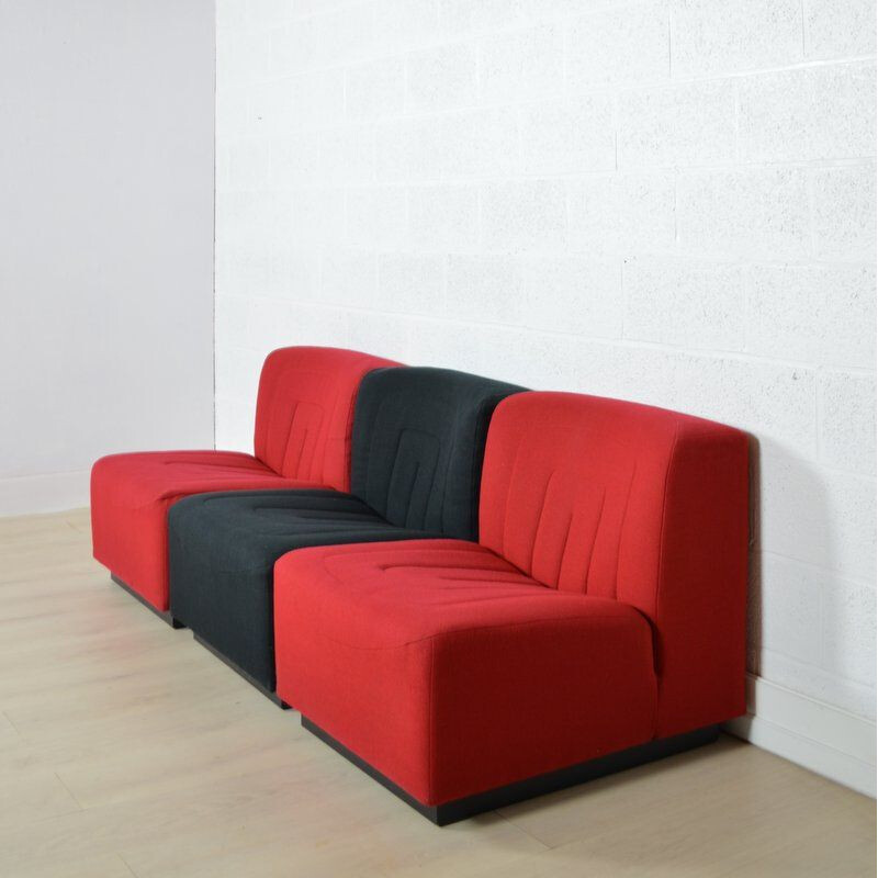 Set of 3 red & black armchairs "Novemila" by Tito Agnoli for Mobilier International