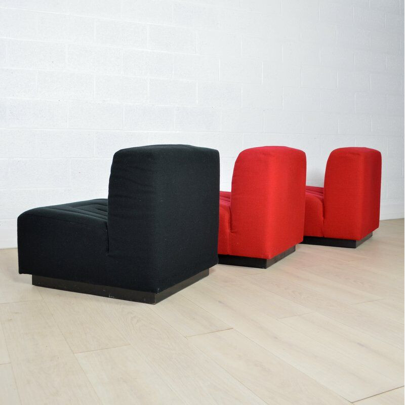 Set of 3 red & black armchairs "Novemila" by Tito Agnoli for Mobilier International