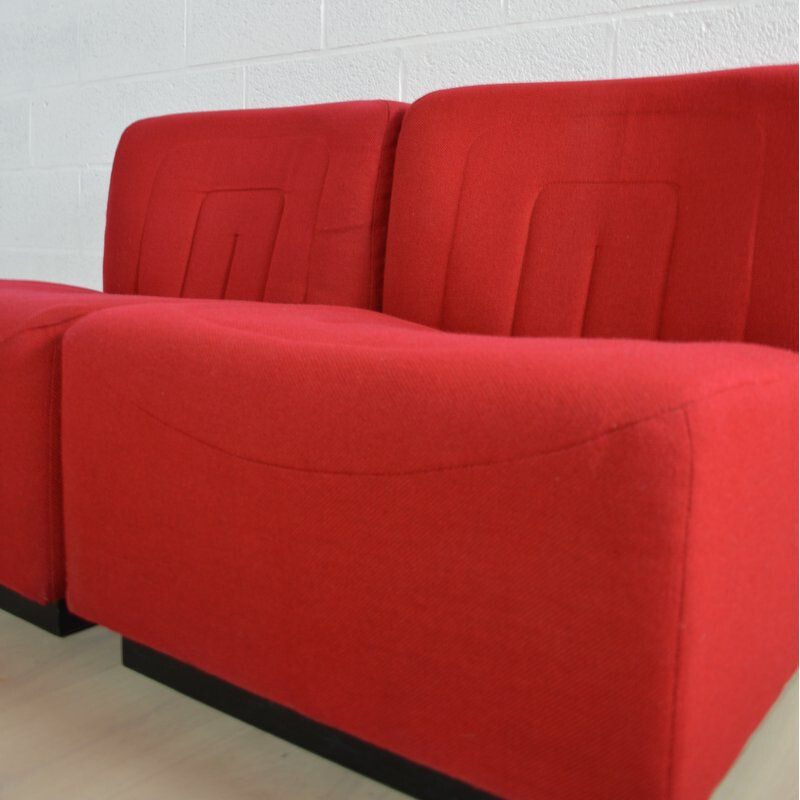 Set of 3 red & black armchairs "Novemila" by Tito Agnoli for Mobilier International