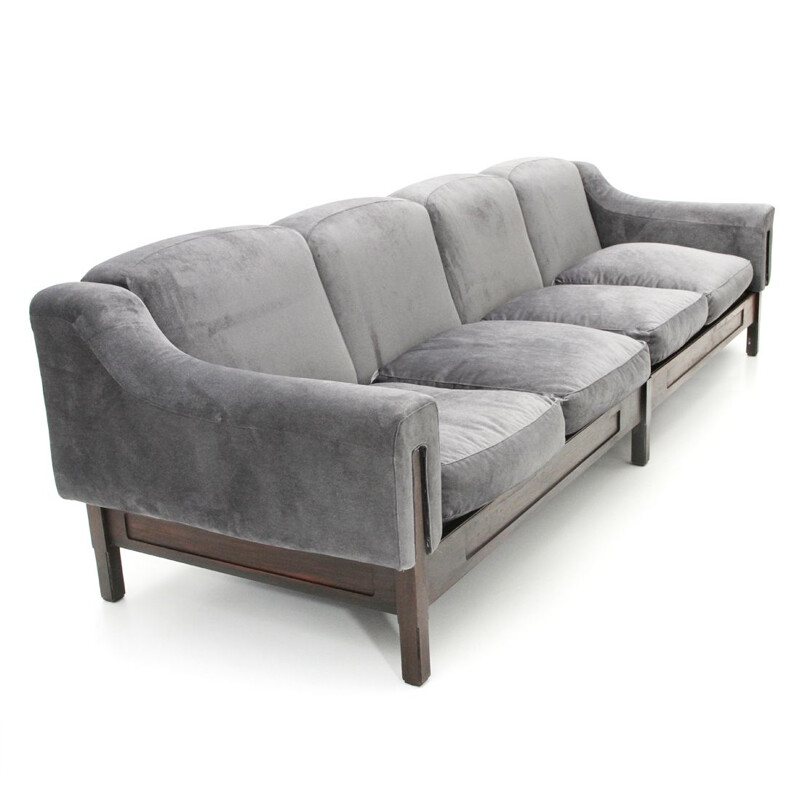 Italian 4-seater sofa in velvet by Ipar