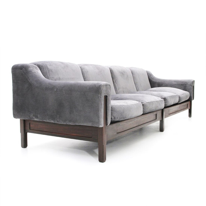 Italian 4-seater sofa in velvet by Ipar