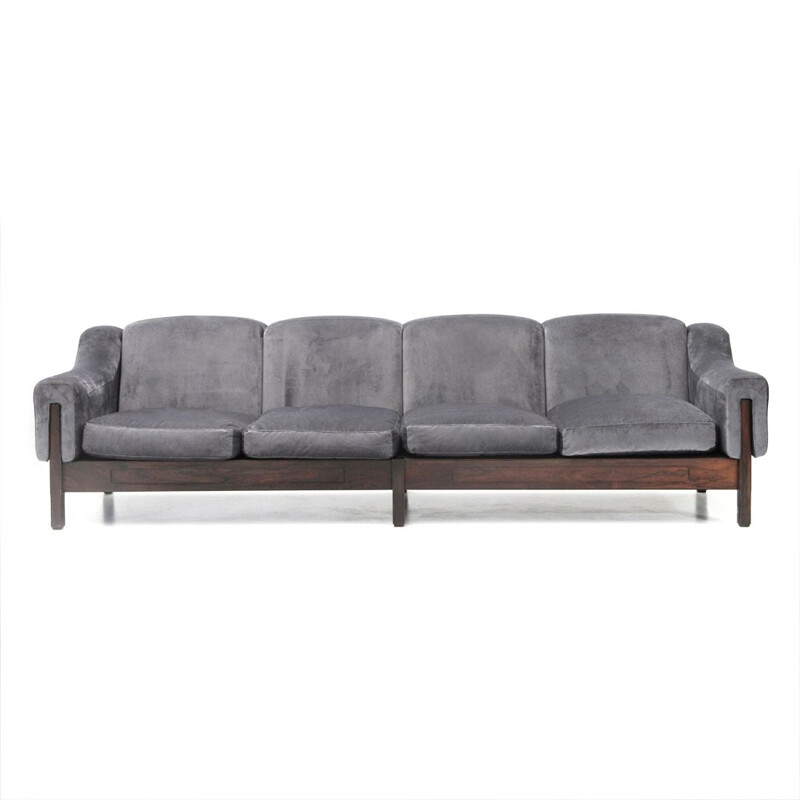 Italian 4-seater sofa in velvet by Ipar